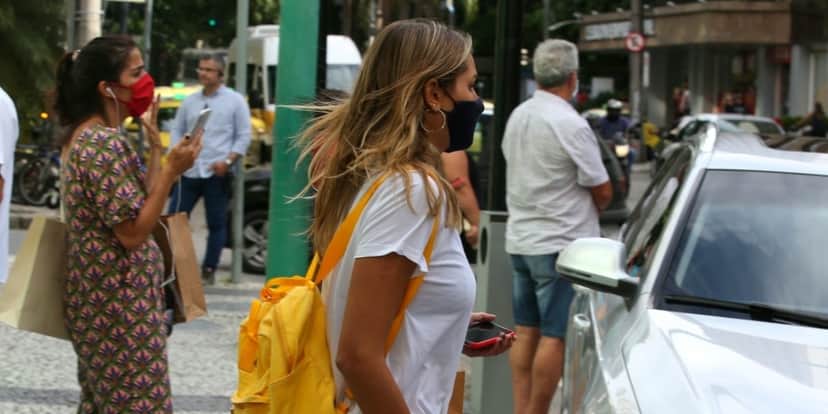 Sasha, filha de Xuxa, ignorou paparazzi na saída de shopping (Foto: Gabriel Rangel/AgNews) Sasha, filha de Xuxa, ignorou paparazzi na saída de shopping (Foto: Gabriel Rangel/AgNews)