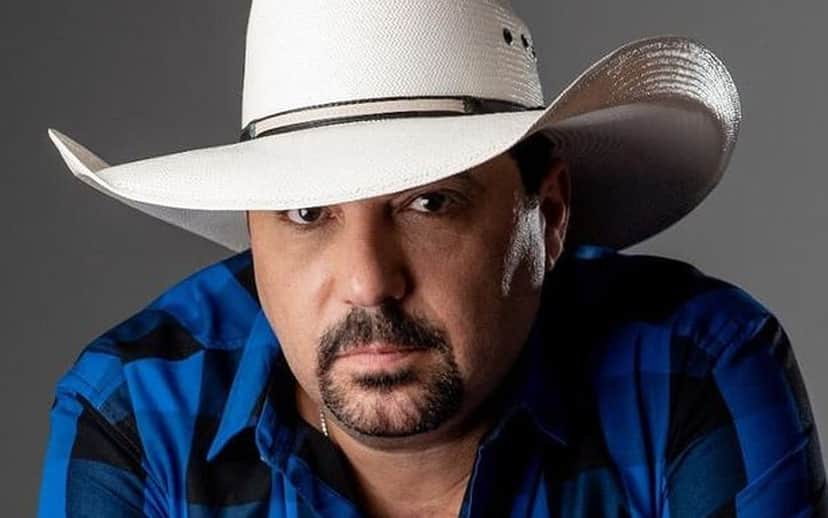 http://tvfoco.uai.com.br/wp-content/uploads/2015/05/Daniela-Mercury.jpg