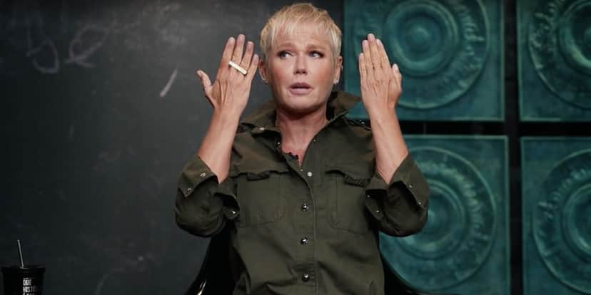 Xuxa sofre com morte de namorado aos 50 anos, dá triste relato e expõe: “Falava nada”