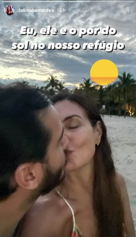 Fátima Bernardes surgiu com o namorado bonitão Fátima Bernardes surgiu com o namorado bonitão