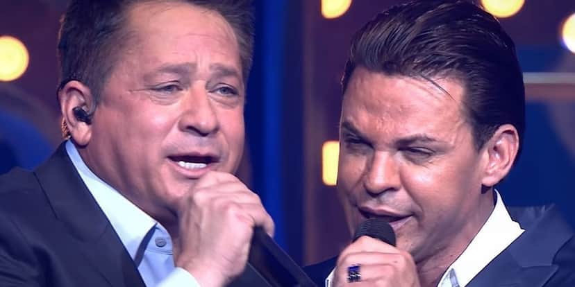Eduardo Costa luta para se levantar, após ir ao fundo do poço e dizer que “Leonardo comeu sua mulher” Eduardo Costa luta para se levantar, após ir ao fundo do poço e dizer que “Leonardo comeu sua mulher”