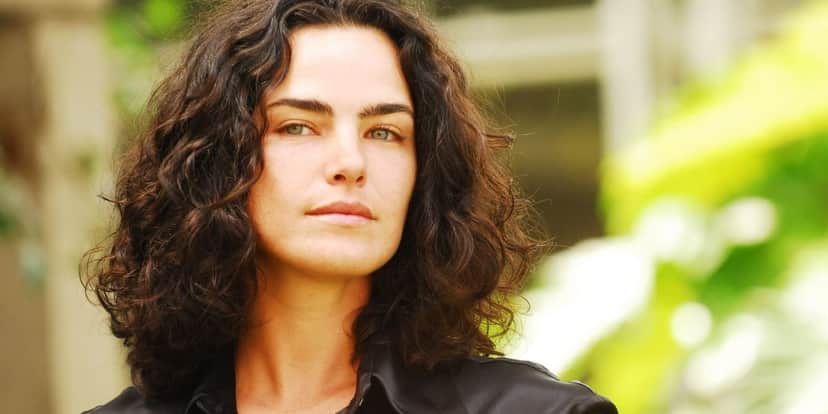 Veja como está Ana Paula Arósio, após expor ódio à Globo e ver até namorado se matar na frente dela(Globo Veja como está Ana Paula Arósio, após expor ódio à Globo e ver até namorado se matar na frente dela(Globo
