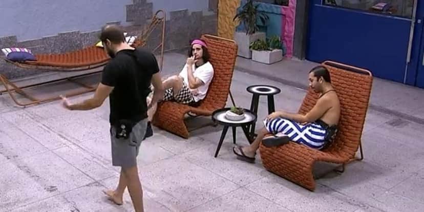 No BBB21, Caio, Fiuk e Gilberto traçam plano pro próximo Paredão (Foto: Reprodução) No BBB21, Caio, Fiuk e Gilberto traçam plano pro próximo Paredão (Foto: Reprodução)