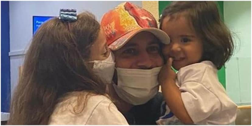 Após meses longe, Caio reencontrou as herdeiras no aeroporto após deixar o BBB (Foto: Reprodução/ Instagram) Após meses longe, Caio reencontrou as herdeiras no aeroporto após deixar o BBB (Foto: Reprodução/ Instagram)