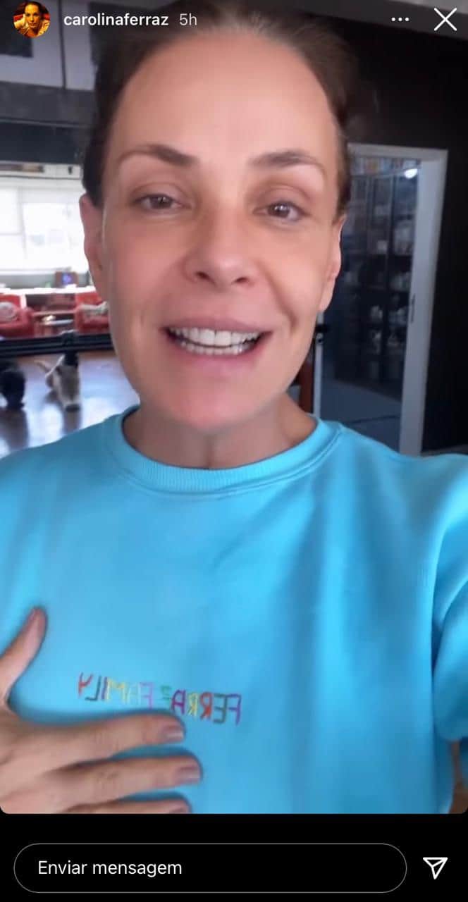 Carolina Ferraz anunciou o destino do seu canal do Youtube no Instagram (Reprodução)