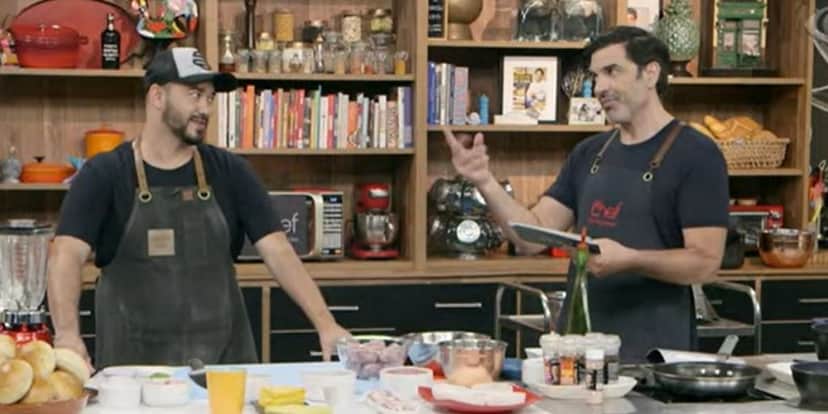 “Fica aí”, Edu Guedes interrompe convidado no The Chef e perde a linha: “Agora sou eu que estou falando” “Fica aí”, Edu Guedes interrompe convidado no The Chef e perde a linha: “Agora sou eu que estou falando”