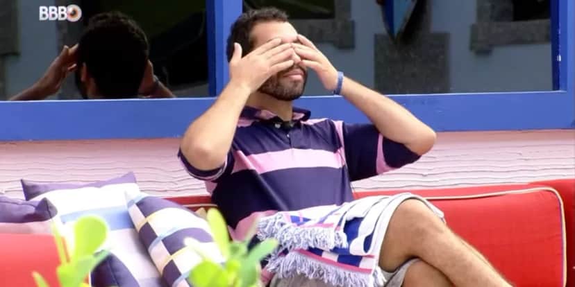 Gilberto vai aos prantos no BBB21 (Foto: Reprodução) Gilberto vai aos prantos no BBB21 (Foto: Reprodução)
