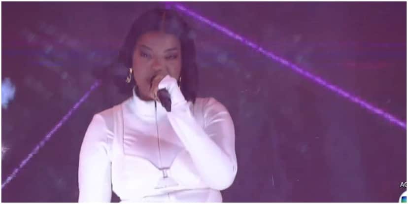 Ludmilla no palco da festa do BBB21 - Foto: Reprodução Ludmilla no palco da festa do BBB21 - Foto: Reprodução