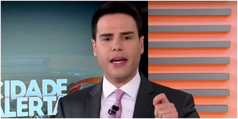 Luiz Bacci foi metralhado por moça que detonou sua arrogância (Foto: Divulgação/Record) Luiz Bacci foi metralhado por moça que detonou sua arrogância (Foto: Divulgação/Record)