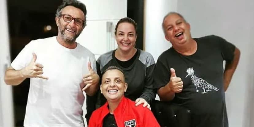 Neto e seus irmãos receberam homenagem na Band (Reprodução) Neto e seus irmãos receberam homenagem na Band (Reprodução)