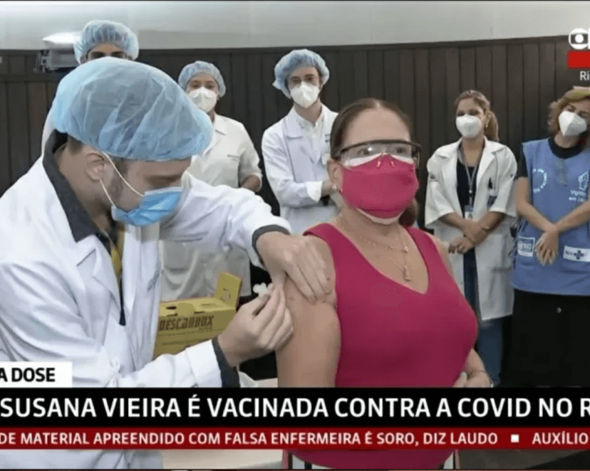 Susana Vieira recebendo a segunda dose da vacina (Foto: Reprodução) Susana Vieira recebendo a segunda dose da vacina (Foto: Reprodução)