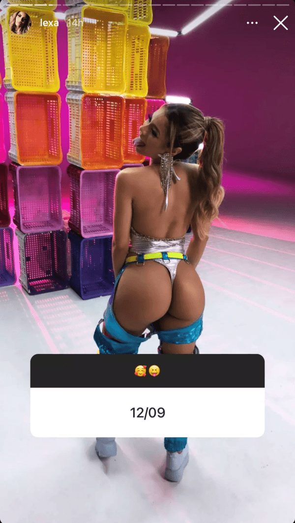 Cirurgia: Lexa em foto exibindo o bumbum empinado com a calcinha atolada (Foto: Reprodução) Cirurgia: Lexa em foto exibindo o bumbum empinado com a calcinha atolada (Foto: Reprodução)