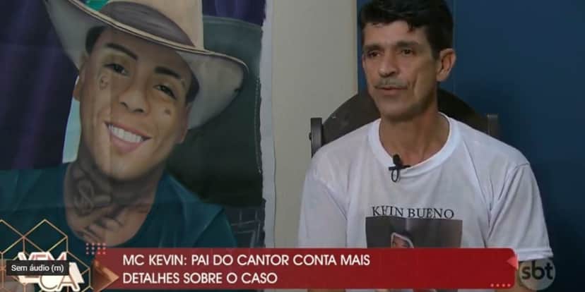 Pai do Mc Kevin dá relato sobre filho no SBT (Reprodução) Pai do Mc Kevin dá relato sobre filho no SBT (Reprodução)