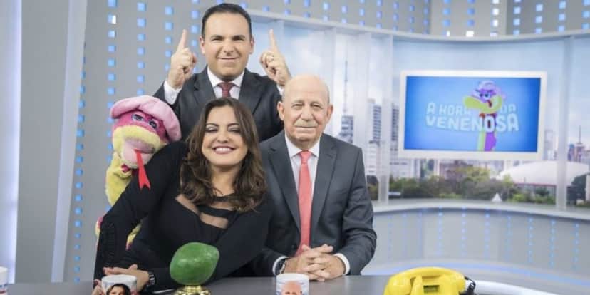 Fabíola Reipert vem a público após gravidez ser exposta por Gottino na Record e entrega verdade: "Gêmeos" Fabíola Reipert vem a público após gravidez ser exposta por Gottino na Record e entrega verdade: "Gêmeos"
