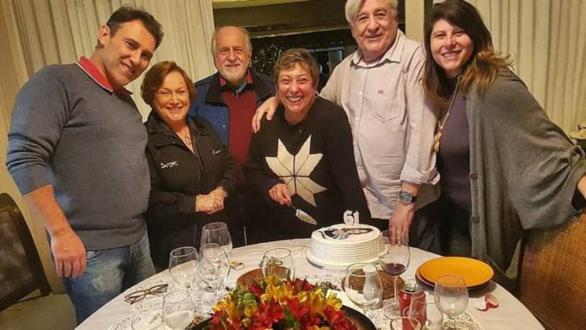 Bárbara Bruno ao lado da família Bárbara Bruno ao lado da família