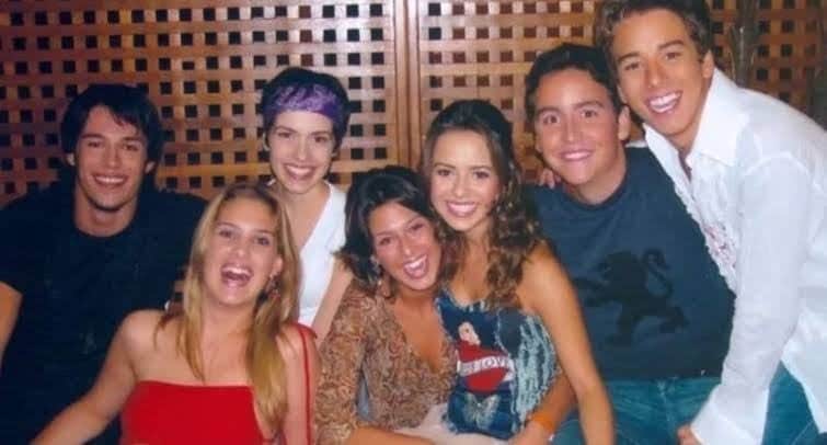 Parte do elenco de "Sandy & Junior" na época da gravação da série (Foto: Reprodução) Parte do elenco de "Sandy & Junior" na época da gravação da série (Foto: Reprodução)