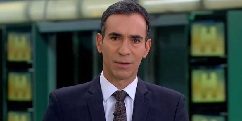 César Tralli passa Maju pra trás, assume Jornal Hoje e entrega toda a verdade na Globo: "Está suspensa" César Tralli passa Maju pra trás, assume Jornal Hoje e entrega toda a verdade na Globo: "Está suspensa"