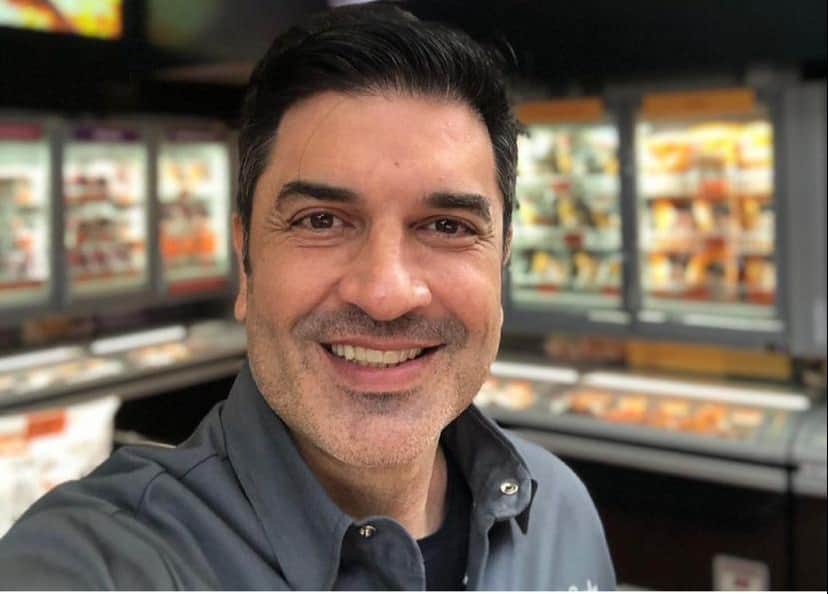 O apresentador Edu Guedes pede indenização O apresentador Edu Guedes pede indenização