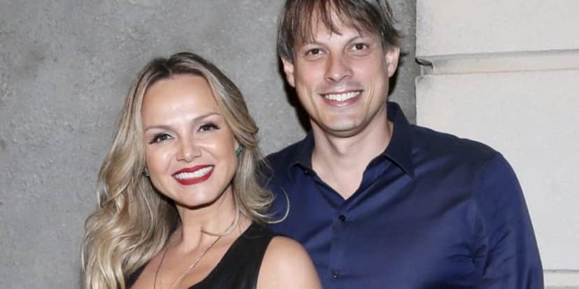 Após cinco anos de casamento, Eliana pede divórcio do marido e desmorona em vídeo: "Buscar outro caminho" Após cinco anos de casamento, Eliana pede divórcio do marido e desmorona em vídeo: "Buscar outro caminho"