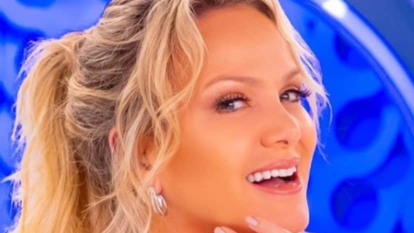 "Dias difíceis", desaba Eliana após detonar correria com filhos, noites mal dormidas e anúncio com o marido "Dias difíceis", desaba Eliana após detonar correria com filhos, noites mal dormidas e anúncio com o marido