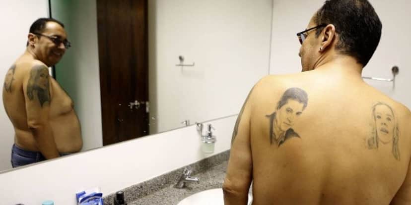 Kajuru assume sexo gay, troca a troca e confessa que fez cirurgia para aumentar pênis: "Permanente ereção" Kajuru assume sexo gay, troca a troca e confessa que fez cirurgia para aumentar pênis: "Permanente ereção"