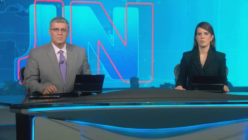 Jornal Nacional interrompe programação da Globo (Foto: Reprodução/Globo) Jornal Nacional interrompe programação da Globo (Foto: Reprodução/Globo)