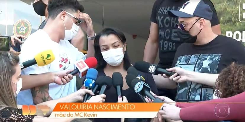 Valquíria Nascimento, mãe de Mc Kevin, teve relato devastador exibido na Globo (Reprodução) Valquíria Nascimento, mãe de Mc Kevin, teve relato devastador exibido na Globo (Reprodução)
