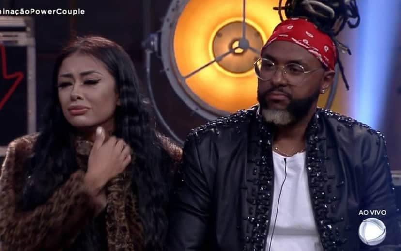 Medrado e Claytão são os primeiros eliminados do Power Couple Brasil (Foto: Reprodução/Record) Medrado e Claytão são os primeiros eliminados do Power Couple Brasil (Foto: Reprodução/Record)