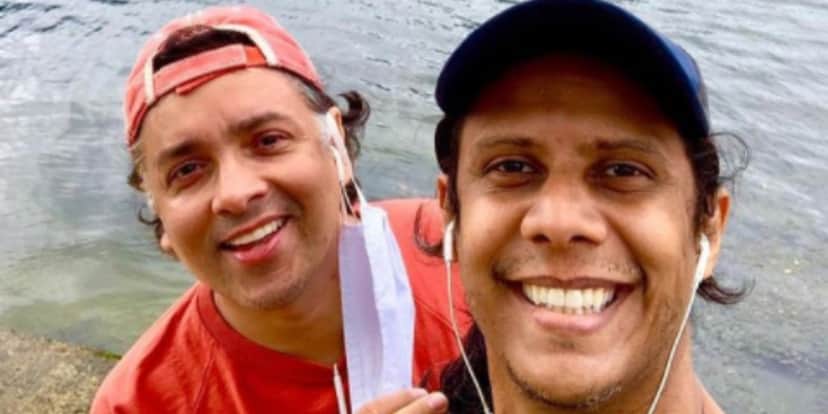 Rodrigo Fagundes e Wendell Bendeleak vão se casar após 18 anos juntos (Foto: Reprodução) Rodrigo Fagundes e Wendell Bendeleak vão se casar após 18 anos juntos (Foto: Reprodução)