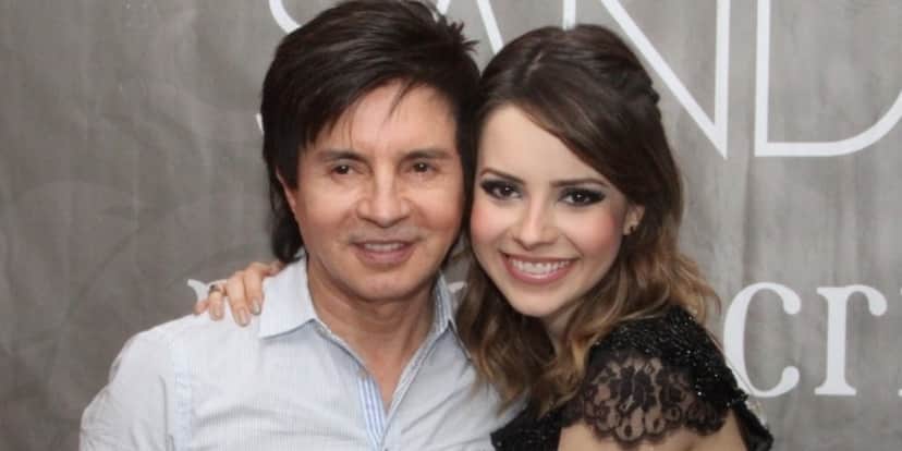 "Chegou ao fim", confirma Xororó após ver o que não queria na casa de Sandy e expor marido: "Não posso deixar" "Chegou ao fim", confirma Xororó após ver o que não queria na casa de Sandy e expor marido: "Não posso deixar"