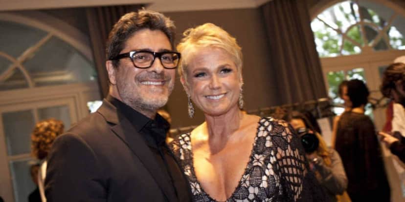 Xuxa recebe declaração de Junno Andrade após dizer que não vai casar (Foto: Reprodução) Xuxa recebe declaração de Junno Andrade após dizer que não vai casar (Foto: Reprodução)