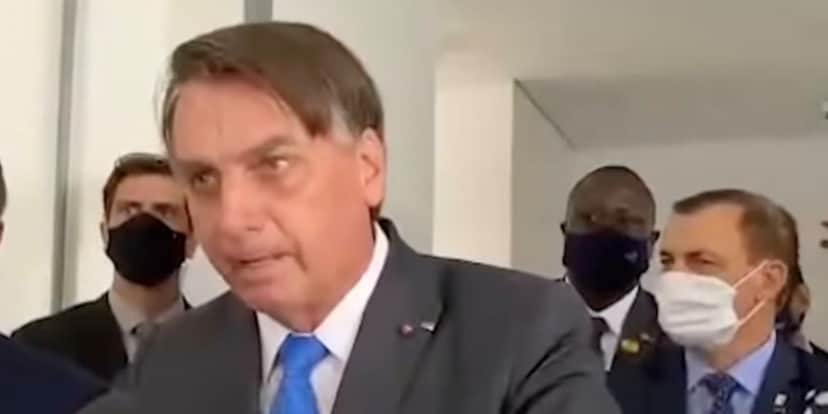 Bolsonaro durante entrevista polêmica (Foto: Reprodução) Bolsonaro durante entrevista polêmica (Foto: Reprodução)