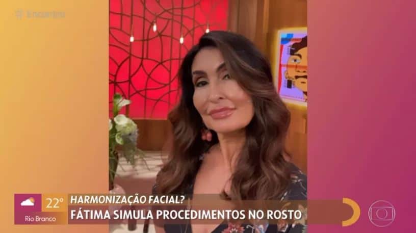 Fátima Bernardes surge com rosto deformado ao vivo (Reprodução) Fátima Bernardes surge com rosto deformado ao vivo (Reprodução)