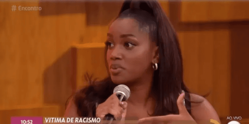 Iza se emocionou com relato de jovem no Encontro de Fátima Bernardes (Foto: Reprodução) Iza se emocionou com relato de jovem no Encontro de Fátima Bernardes (Foto: Reprodução)