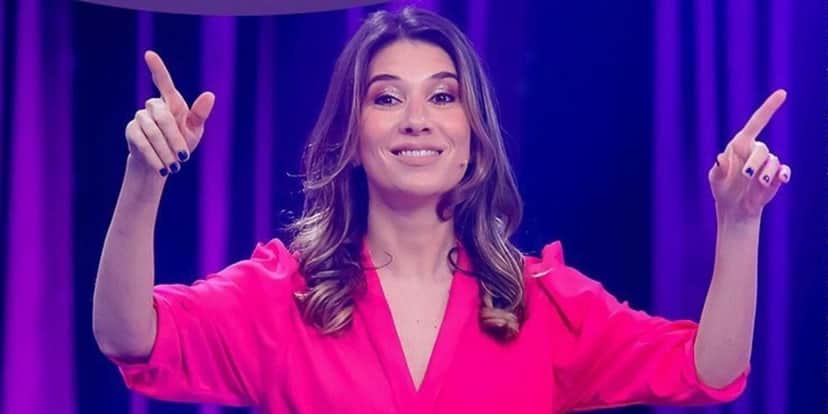 Rebeca Abravanel dá adeus à tudo que tinha para evitar separação de Alexandre Prato e se surpreende com traição Rebeca Abravanel dá adeus à tudo que tinha para evitar separação de Alexandre Prato e se surpreende com traição
