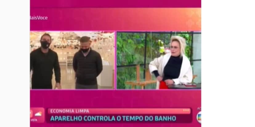 "Alguém botou lá", Ana Maria escandaliza e expõe intimidades ao vivo, gerando constrangimento: "Só 5 minutos" "Alguém botou lá", Ana Maria escandaliza e expõe intimidades ao vivo, gerando constrangimento: "Só 5 minutos"