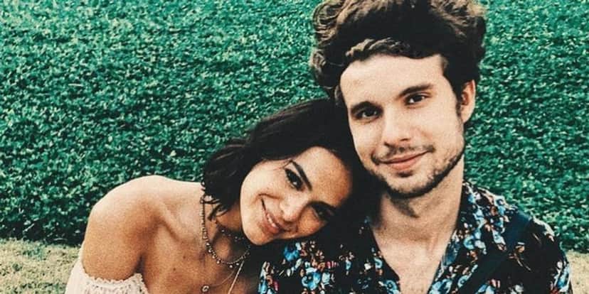 Após namorado de Bruna Marquezine assumir ser gay, atriz tem fim de relacionamento com Enzo Celulari confirmado Após namorado de Bruna Marquezine assumir ser gay, atriz tem fim de relacionamento com Enzo Celulari confirmado