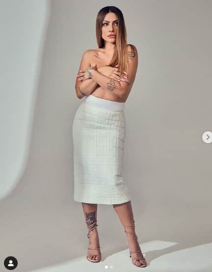 Cléo leva fãs à loucura com fotos sensuais - Reprodução Cléo leva fãs à loucura com fotos sensuais - Reprodução