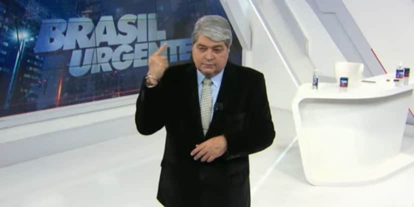 Datena detonou Luiz Bacci ao vivo na Band e ainda escorraçou gente de dentro (Foto: Reprodução) Datena detonou Luiz Bacci ao vivo na Band e ainda escorraçou gente de dentro (Foto: Reprodução)