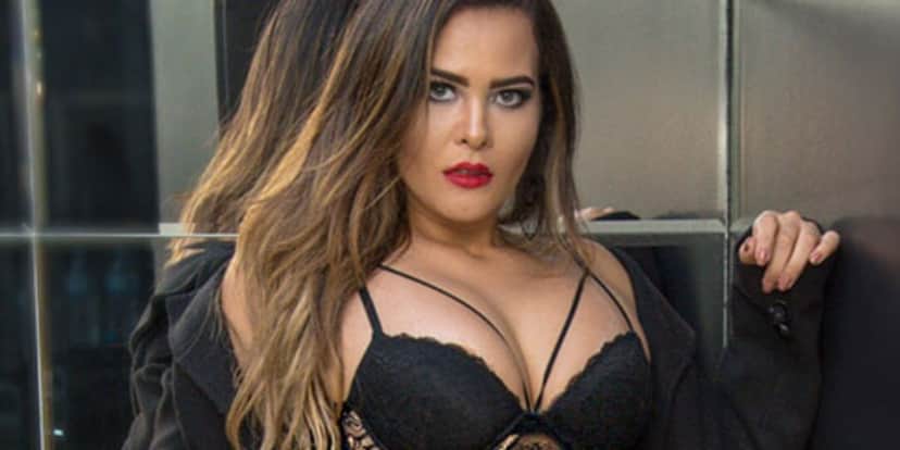Geisy Arruda tira calcinha, deixa parte frontal à mostra e caminho da felicidade enlouquece: "Amo uma chantagem" Geisy Arruda tira calcinha, deixa parte frontal à mostra e caminho da felicidade enlouquece: "Amo uma chantagem"