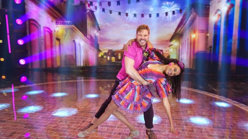 Lucy Ramos dá show no Dança dos Famosos do Faustão e avança para próxima fase (Foto: Reprodução) Lucy Ramos dá show no Dança dos Famosos do Faustão e avança para próxima fase (Foto: Reprodução)