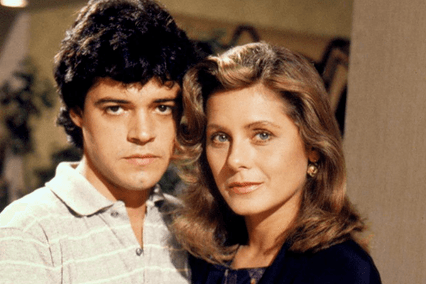 Vera Fischer e Felipe Camargo fizeram a novela "Mandala" (Foto: Reprodução / Globo) Vera Fischer e Felipe Camargo fizeram a novela "Mandala" (Foto: Reprodução / Globo)