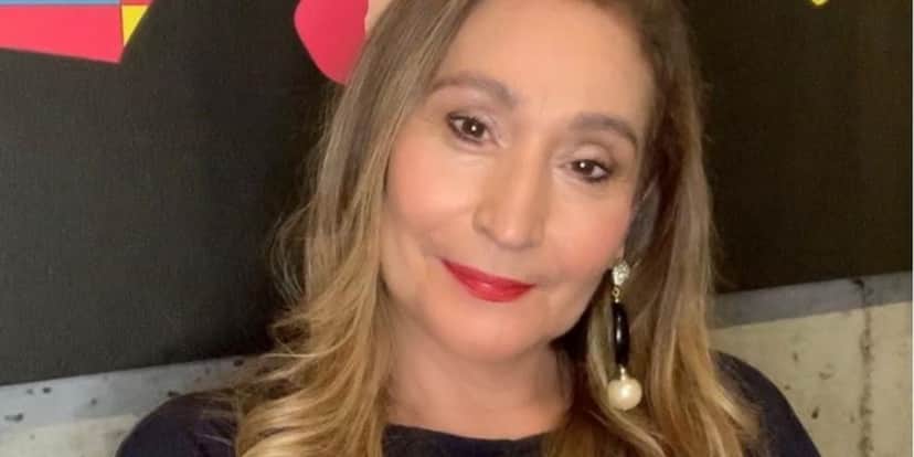 "Não guarda segredo", Edu Guedes escandaliza e expõe o que pensa de Sonia Abrão ao vivo na Band: "Sai falando" "Não guarda segredo", Edu Guedes escandaliza e expõe o que pensa de Sonia Abrão ao vivo na Band: "Sai falando"