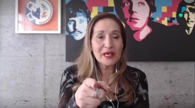 A apresentadora Sonia Abrão tratou de explicar o que havia acontecido para ela não estar no estúdio (Foto reprodução) A apresentadora Sonia Abrão tratou de explicar o que havia acontecido para ela não estar no estúdio (Foto reprodução)