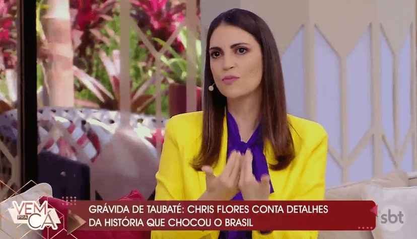 Chris Flores falou sobre a grávida de Taubaté no "Vem Pra Cá" (Foto: Reprodução/SBT) Chris Flores falou sobre a grávida de Taubaté no "Vem Pra Cá" (Foto: Reprodução/SBT)