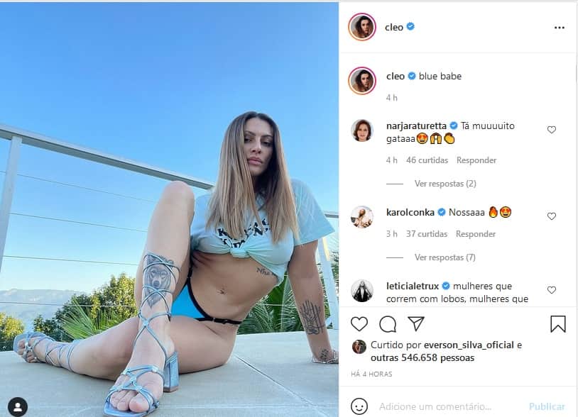 Cleo e a sua calcinha azul (Imagem: Reprodução) Cleo e a sua calcinha azul (Imagem: Reprodução)
