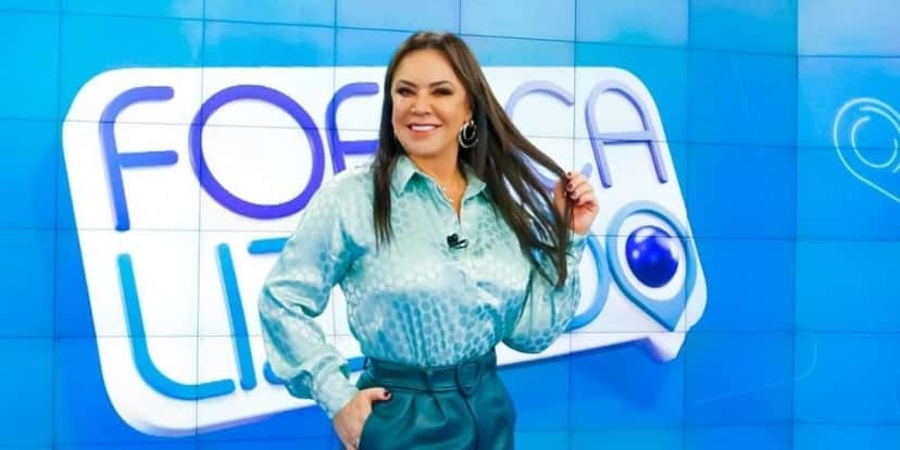 Flor, apresentadora do SBT (Reprodução) Flor, apresentadora do SBT (Reprodução)