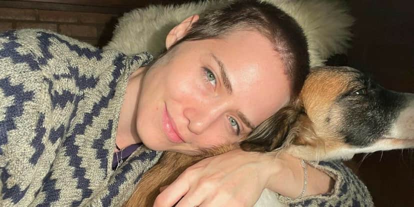 Leticia Colin muda radicalmente, raspa o cabelo e surge careca; Leticia Colin muda radicalmente, raspa o cabelo e surge careca;