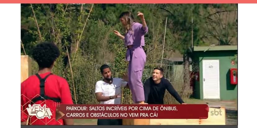 Patrícia Abravanel faz movimentos arriscados no SBT (Reprodução) Patrícia Abravanel faz movimentos arriscados no SBT (Reprodução)