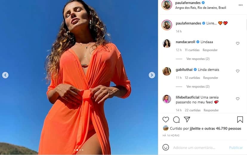 Paula Fernandes deixou as suas belas coxas vazarem em vestido praiano durante clique (Foto: Reprodução) Paula Fernandes deixou as suas belas coxas vazarem em vestido praiano durante clique (Foto: Reprodução)
